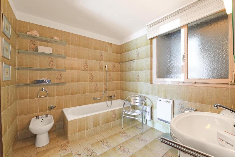 Feeling Home with View in Lugano - Happy Rentals - image 23