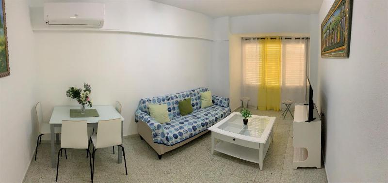 Delightful 3 bedroom Apartment with Terrace ESP1EV - image 10