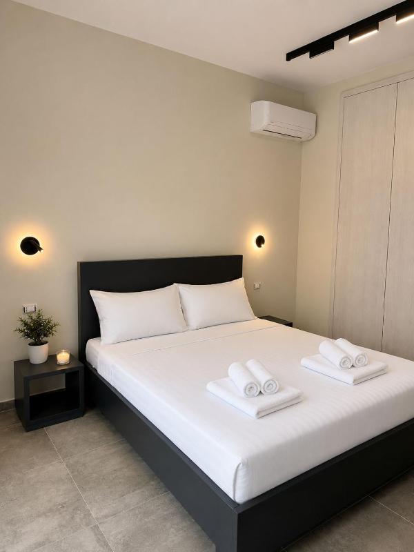 Sunset Drift Apartments - image 2