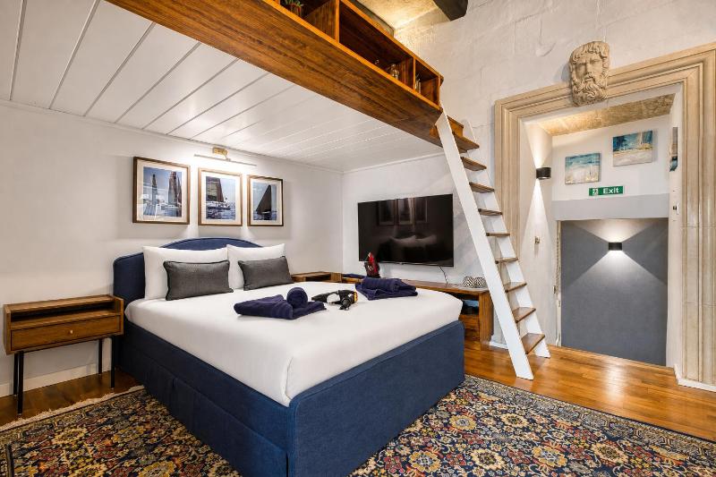 Luxury loft apartment with Maltese balcony LDEM2-1 - image 12