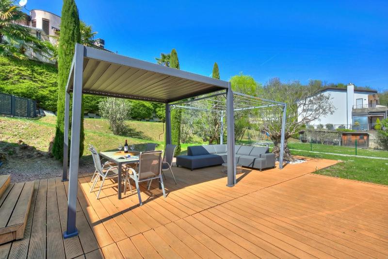 Lugano Lake View Villa with Private Pool - image 24