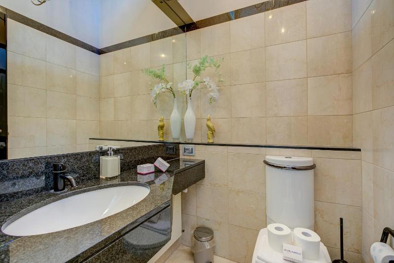 Lugano Lake View Villa with Private Pool - image 22