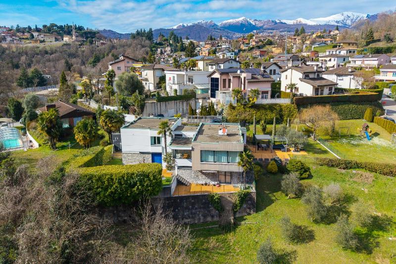 Lugano Lake View Villa with Private Pool - image 41