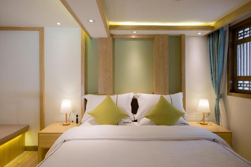 Yuezhu Xuan Zen Boutique Resort Lijiang Ancient TownNaxi courtyard Near Mu's Palace and Zhongyi Market and Sifang StEnglish Host and Travel AssistantFree Airport Pickup for 3 nights and Luggage ServiceDaily Western and Chinese Breakfast - image 6
