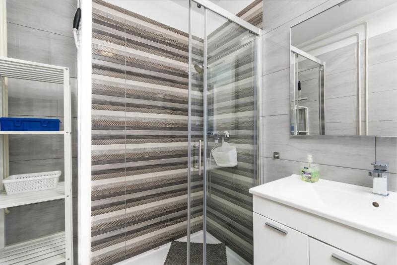 Apartment Erin by Rent Istria - image 8
