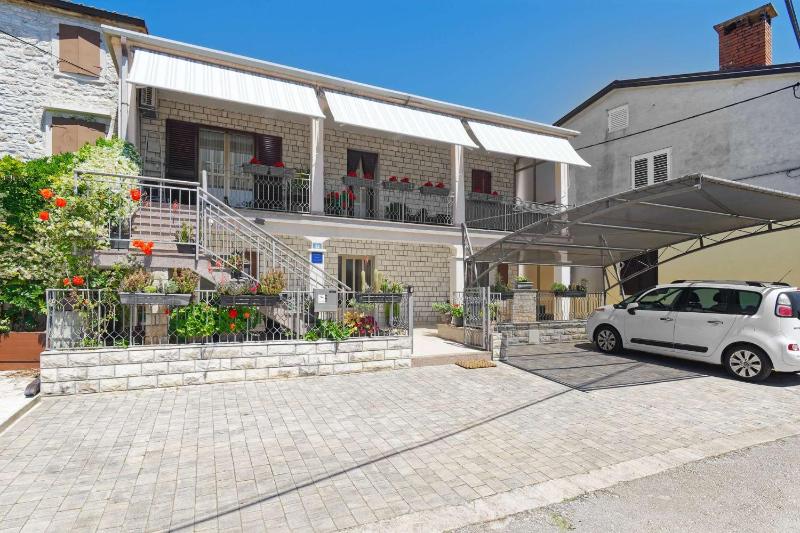 Apartment Erin by Rent Istria - image 1