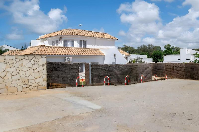Apartamento con piscina compartida a 2 km de las playa - image 8