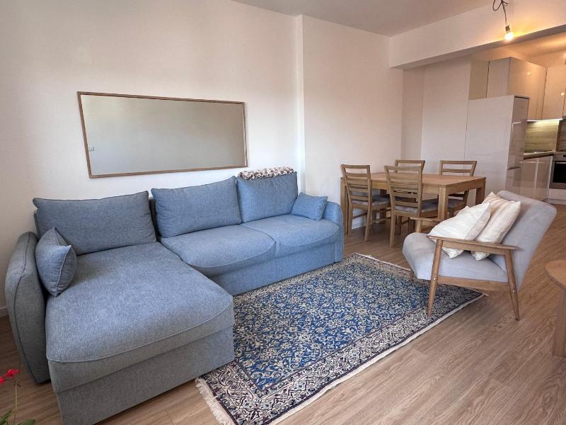 Modern Sea & City View Apartment with Parking - image 9