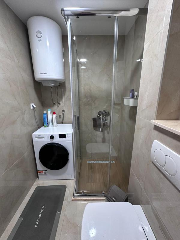 Modern Sea & City View Apartment with Parking - image 11