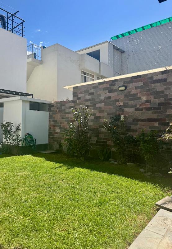 Kusikuy-Private Pool House in Cayma - image 8