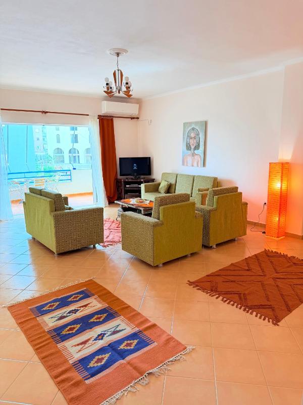 Port Limion Apartment - image 2