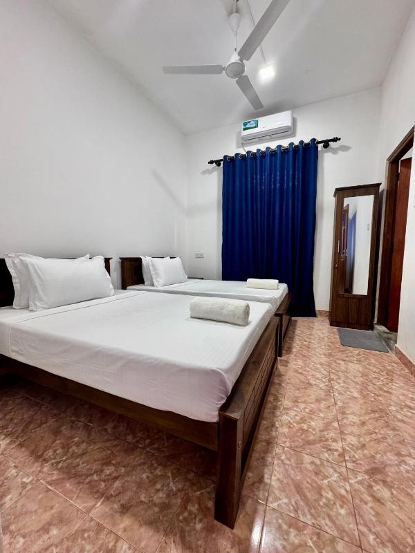 Apartment B W Kitchen 5 Mins Beach 20 Mins Airport - image 10