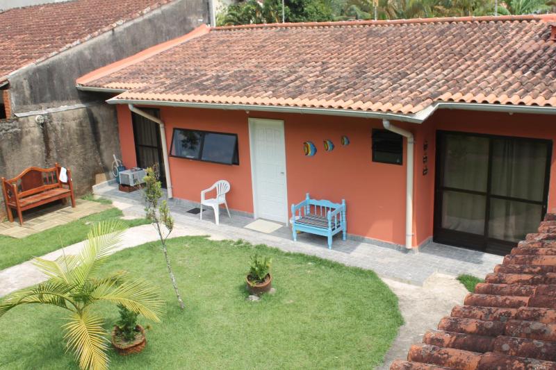 O Melhor Chalé da Praia do Guaiúba com Churrasqueira e Piscina Gigante - image 3