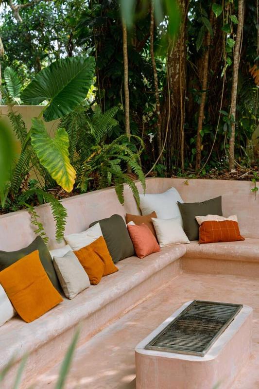 Luxury Villa in Jungle Setting with Infinity Pool and Firepit - image 13