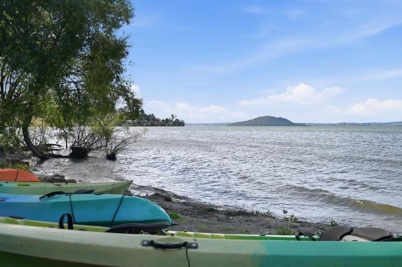 Koutu Hideaway By The Lake with Kayaks - image 12