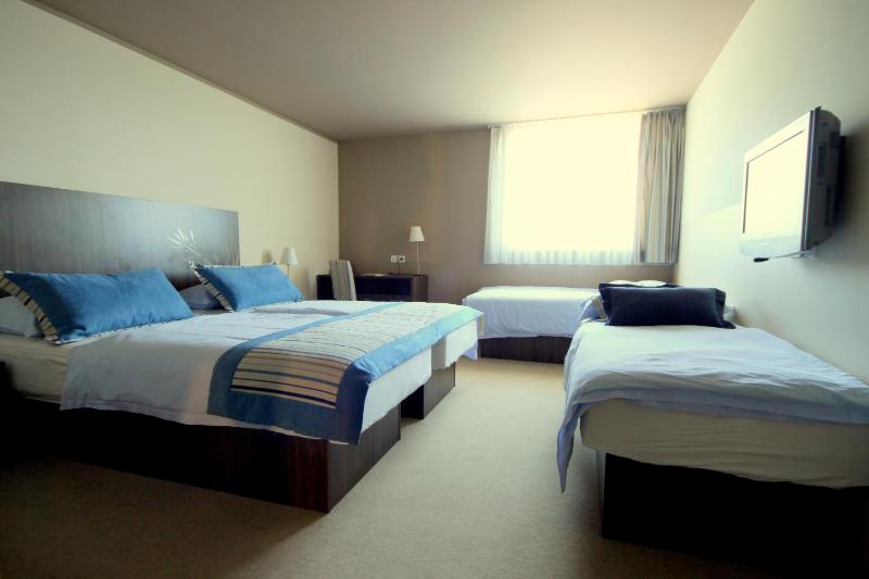Triple Room image 2