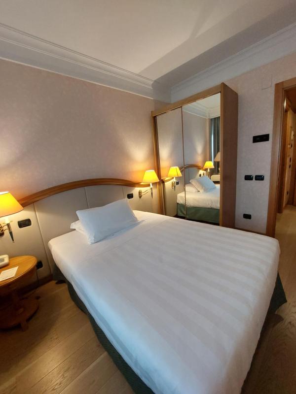 Perugia Plaza Hotel - image 48