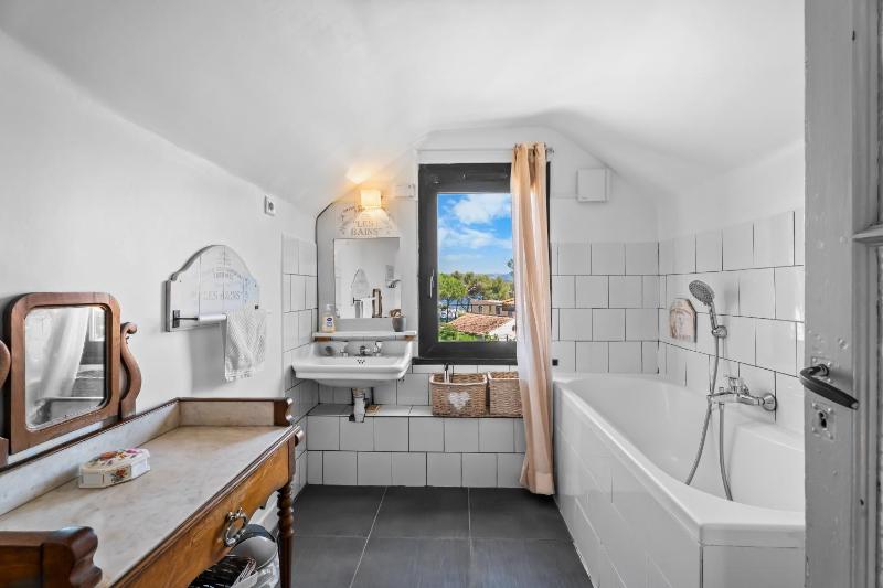 Chambre D'hôtes Les Toits Du Gaou - image 50