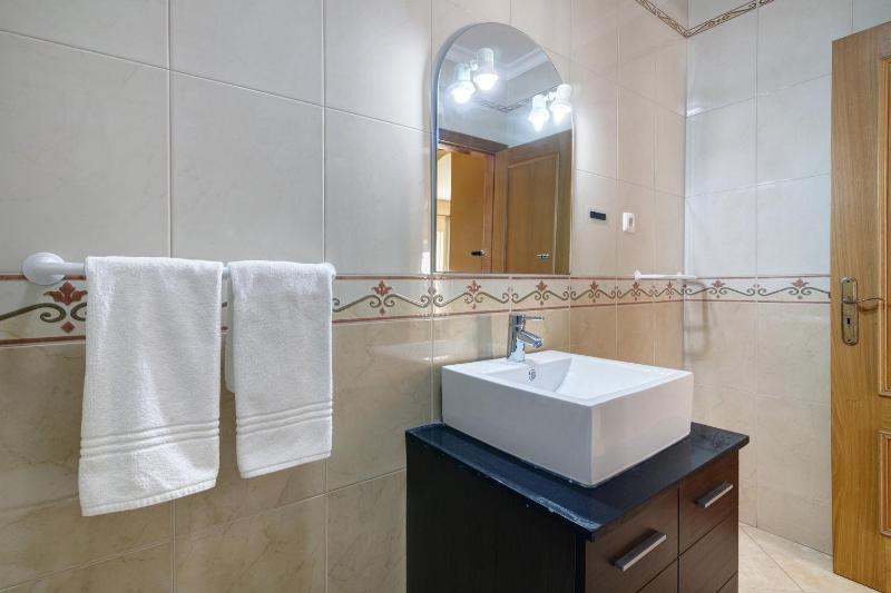Rei Apartment - image 10