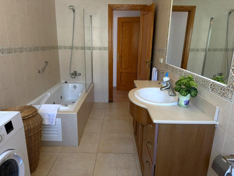 Nerja Paradise Rentals - Villa Los Leones - image 14