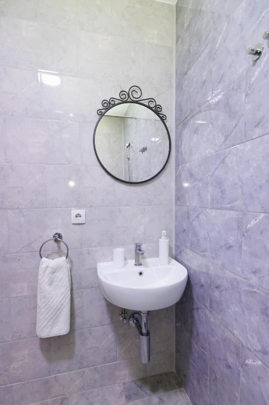 Apartmani Kale - image 16