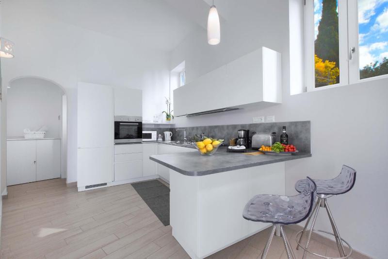 Amore Rentals - Villa Anna - image 23