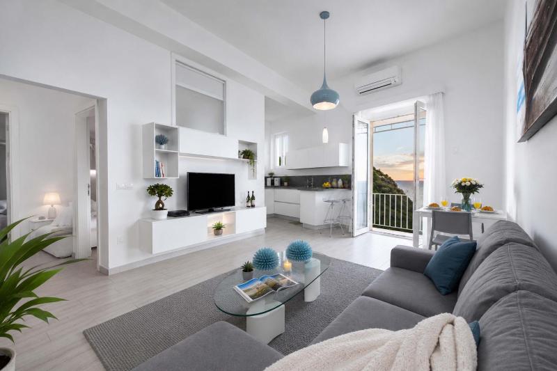Amore Rentals - Villa Anna - image 6