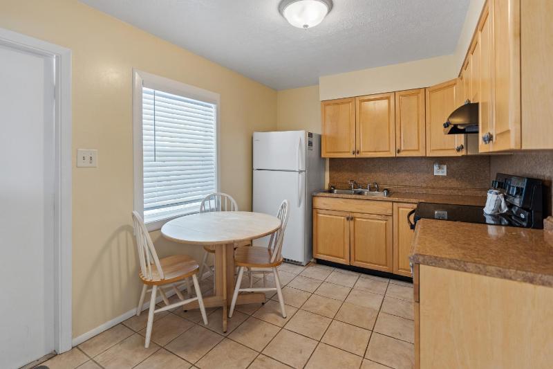 A Tropical Breeze Beach Club - Anna Maria Island - image 42