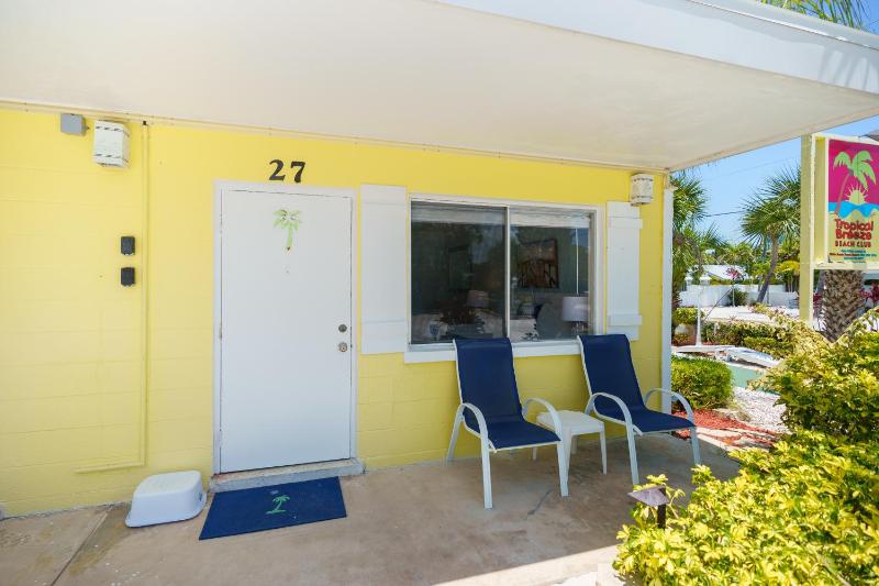 A Tropical Breeze Beach Club - Anna Maria Island - image 27