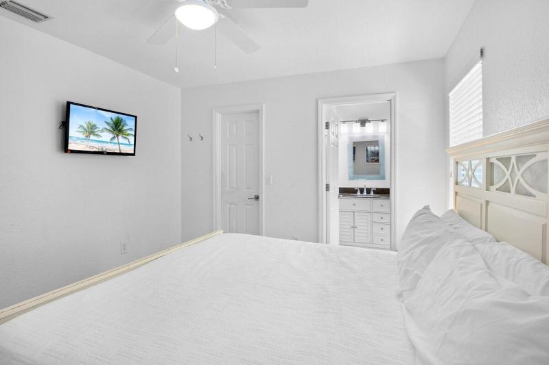 Beach Sunrise and Sunset Villas - image 42