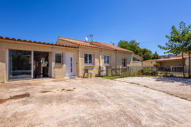 Ensemble Villa et Studio Piscine Proche Plage - image 10
