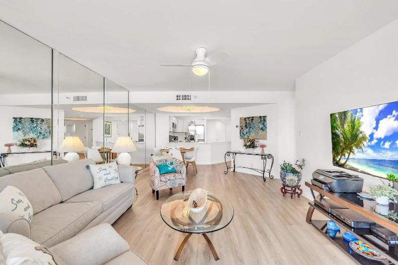 7B Crescent Beach Club - image 27