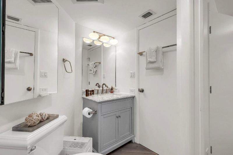 7B Crescent Beach Club - image 13