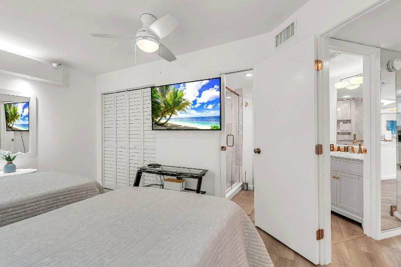 7B Crescent Beach Club - image 47