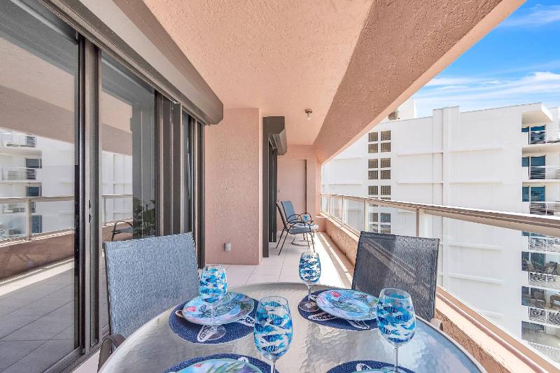 7B Crescent Beach Club - image 38
