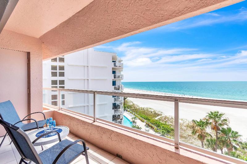 7B Crescent Beach Club - image 18