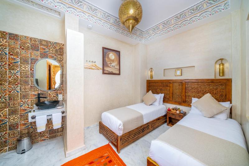 Riad Nadalinn - image 12