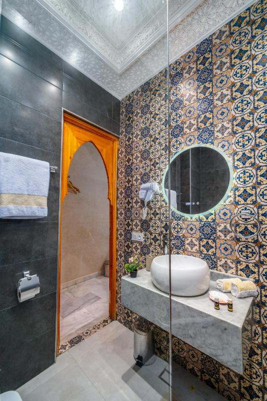 Riad Nadalinn - image 6