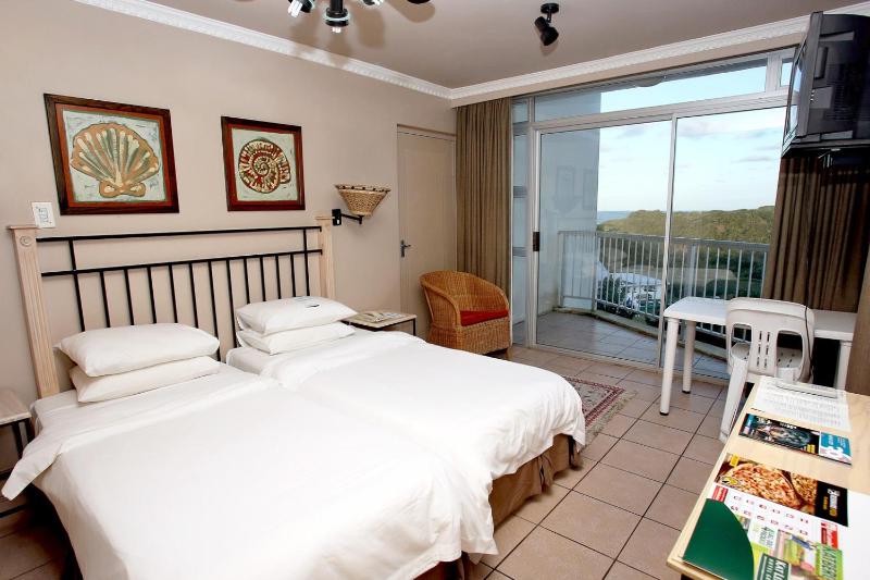 The Reef Apartments - image 16