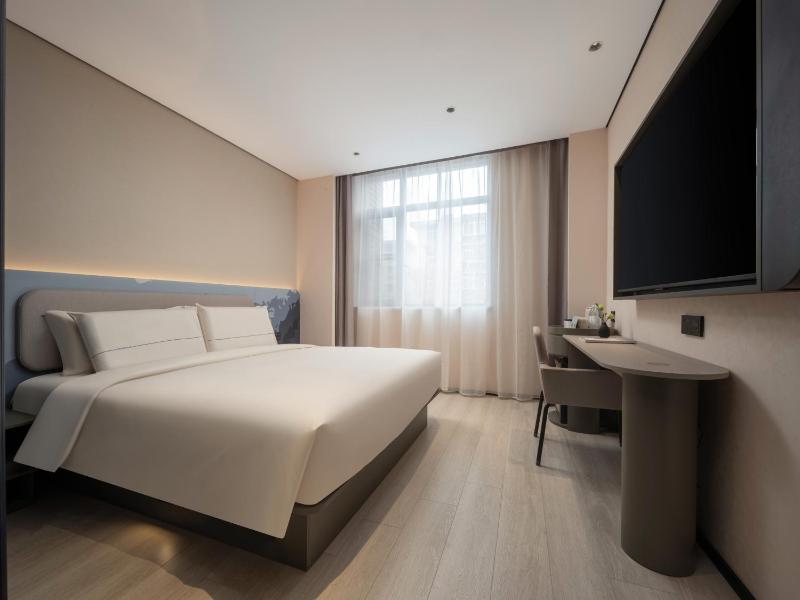 Atour Light Hotel Xi'an Hepingmen Underground Station Huancheng South Road - image 6