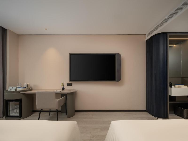 Atour Light Hotel Xi'an Hepingmen Underground Station Huancheng South Road - image 4