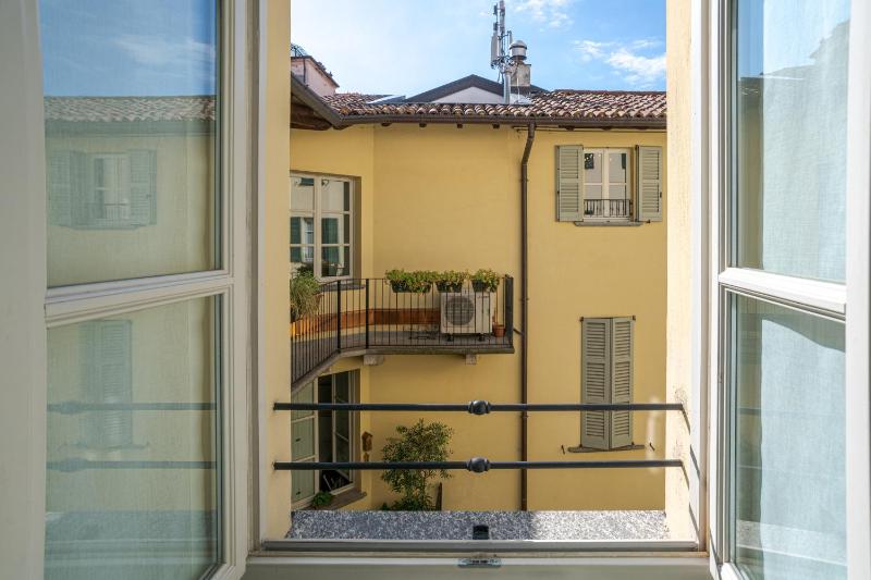 Como Center Apartments - image 15