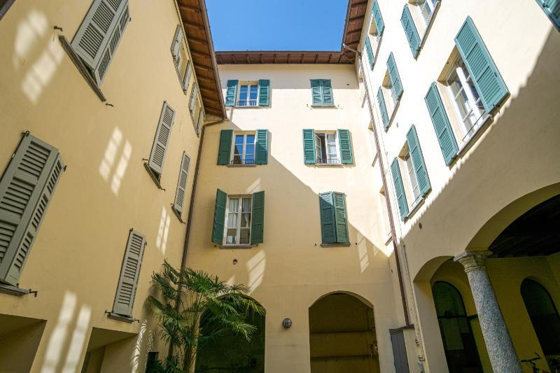 Como Center Apartments - image 25