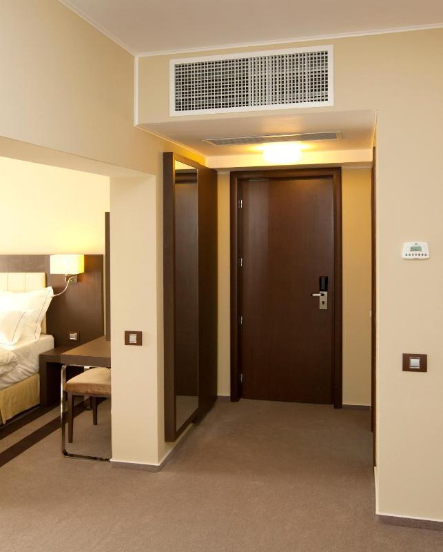 Superior Suite image 4