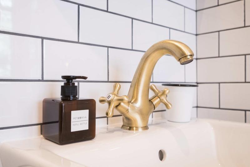 Twin Room with Patio View image 3