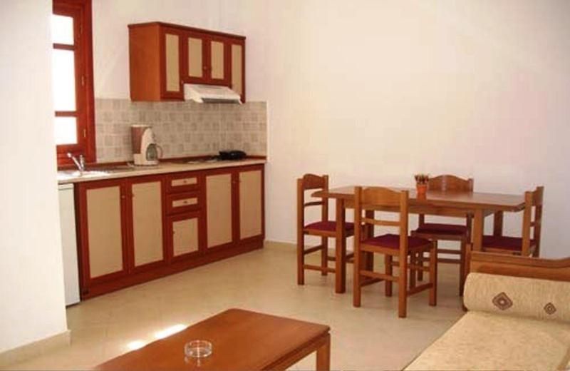 Studio with Sea View (2 Adults) image 1