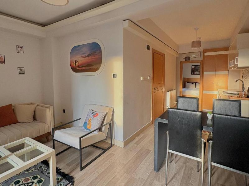 Taksim Square1BR Suite 04 - image 2