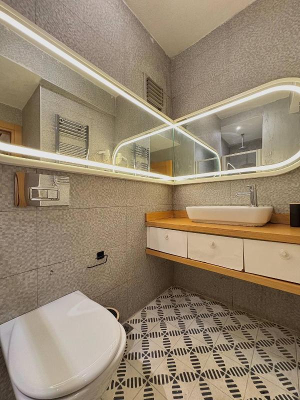 Taksim Square1BR Suite 04 - image 10