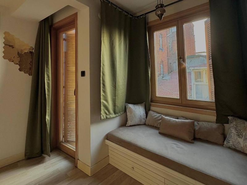 Taksim Square1BR Suite 04 - image 5