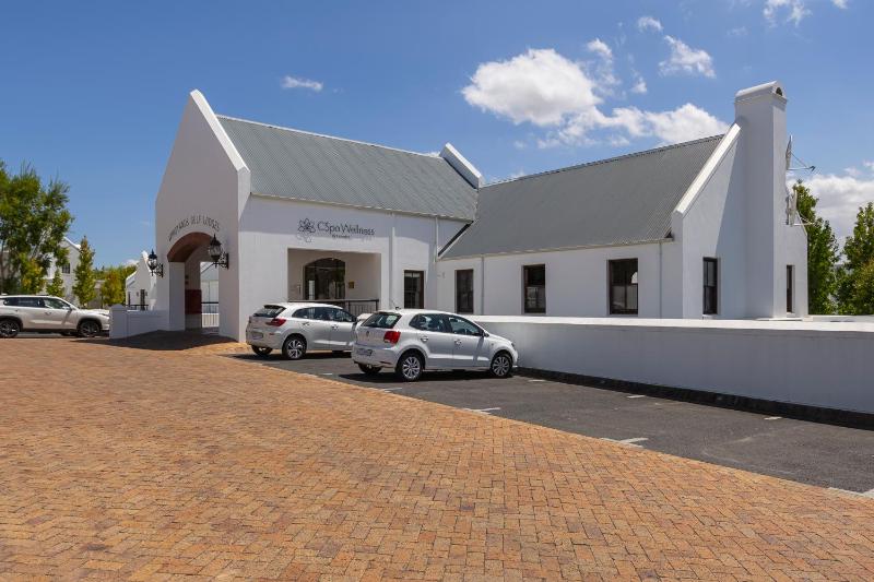 Winelands Golf Lodges 19 - image 2